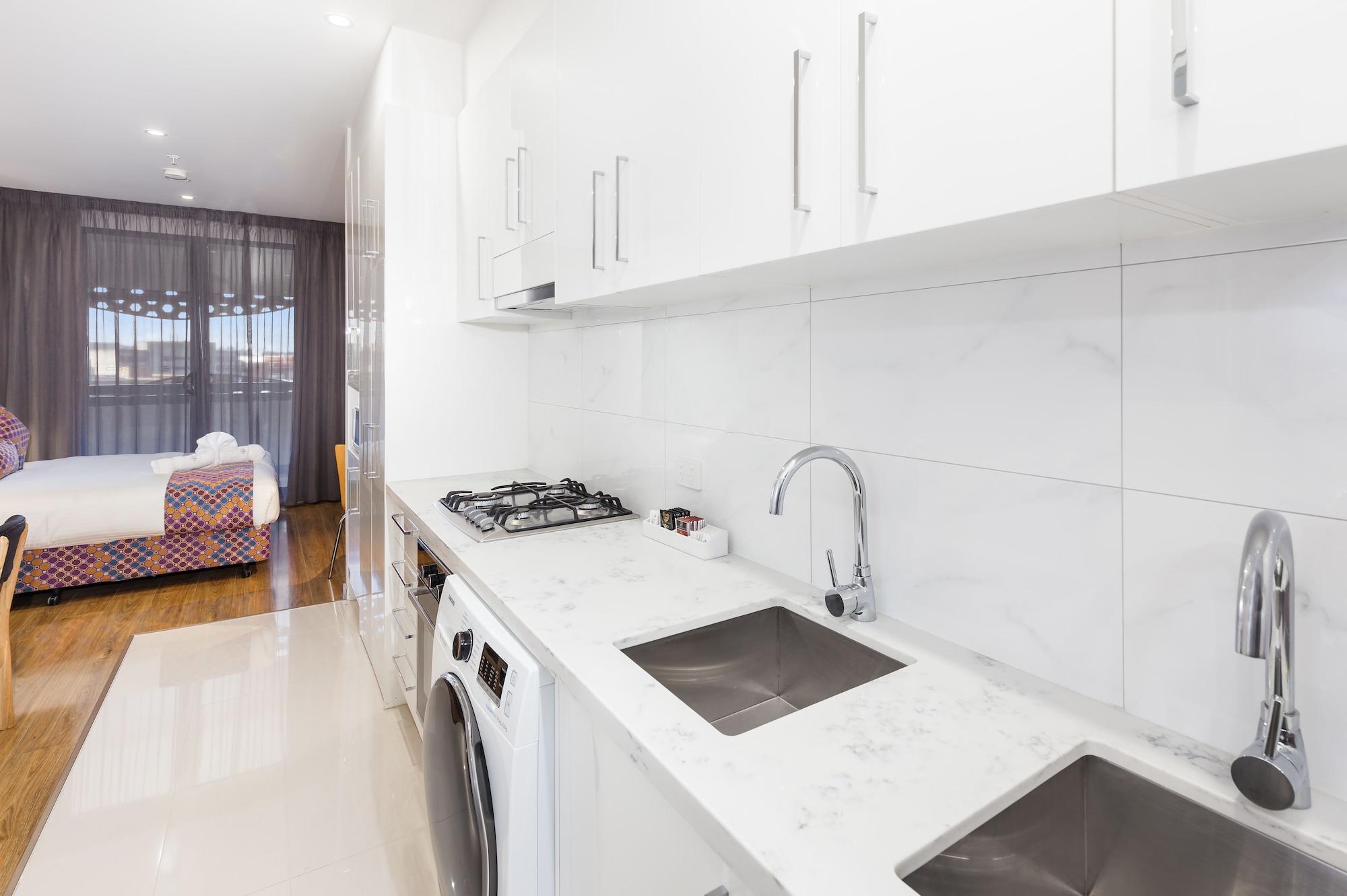 City Edge Dandenong Apartment Hotel Exterior foto